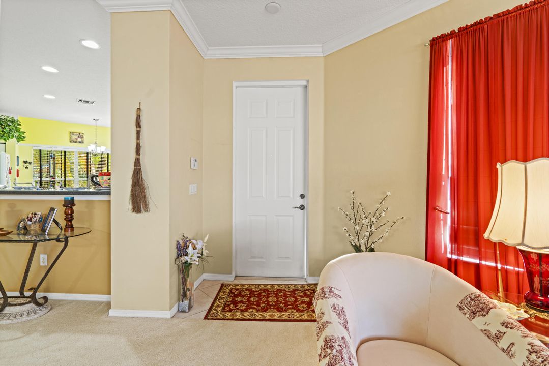 Active With Contract: $295,000 (3 beds, 2 baths, 1547 Square Feet)