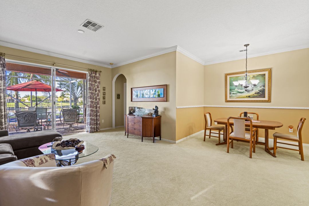 Active With Contract: $295,000 (3 beds, 2 baths, 1547 Square Feet)