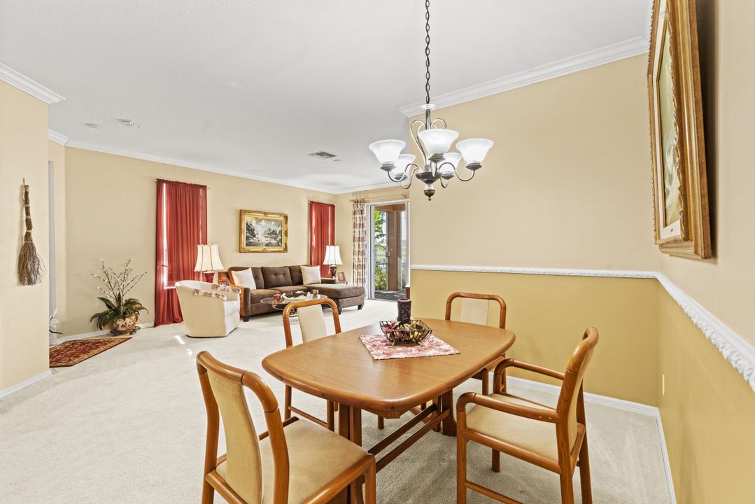 Active With Contract: $295,000 (3 beds, 2 baths, 1547 Square Feet)