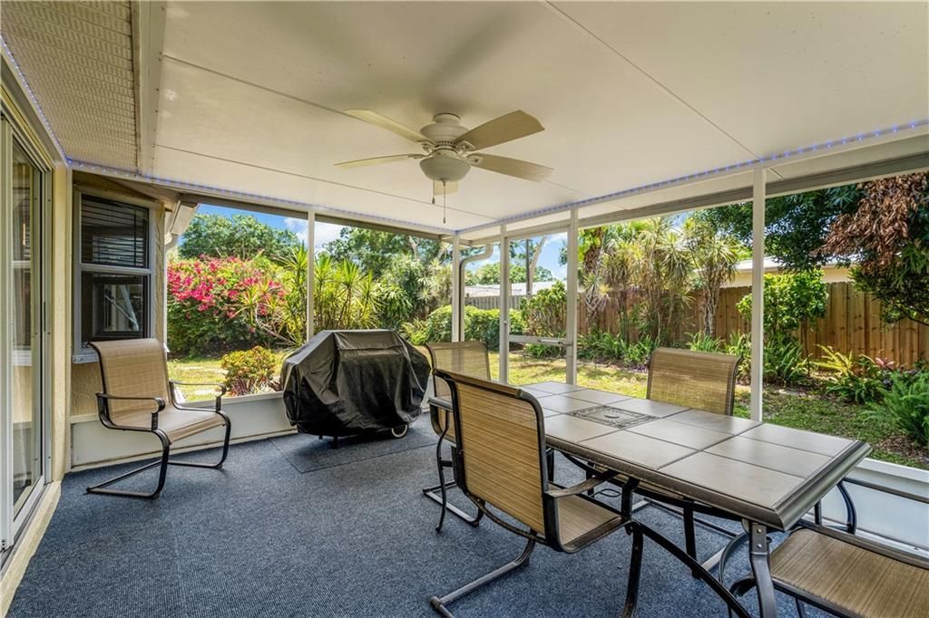 合同活跃: $375,000 (3 贝兹, 2 浴室, 1571 平方英尺)