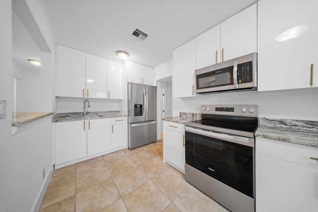 Active With Contract: $510,000 (5 beds, 2 baths, 1682 Square Feet)
