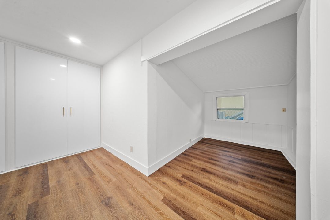 Active With Contract: $510,000 (5 beds, 2 baths, 1682 Square Feet)