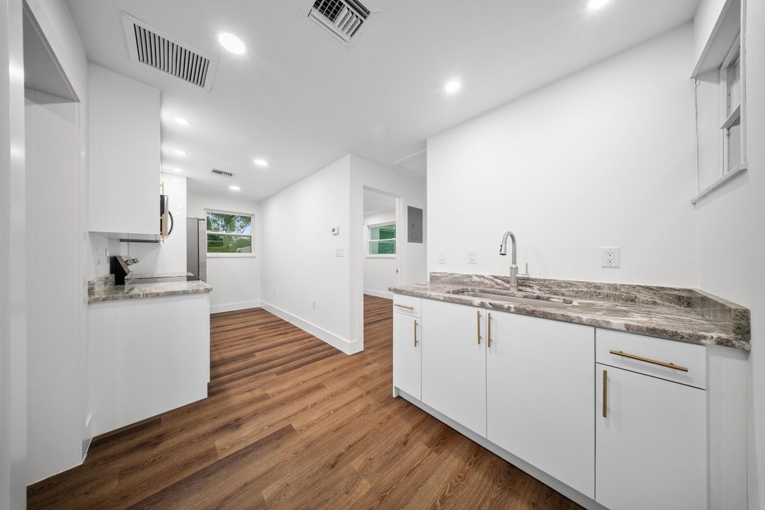 Active With Contract: $510,000 (5 beds, 2 baths, 1682 Square Feet)