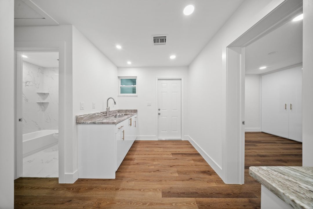 Active With Contract: $510,000 (5 beds, 2 baths, 1682 Square Feet)