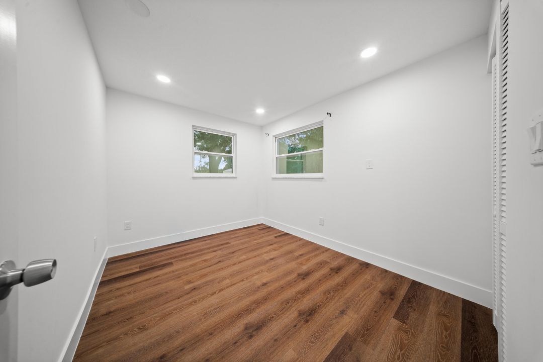 Active With Contract: $510,000 (5 beds, 2 baths, 1682 Square Feet)