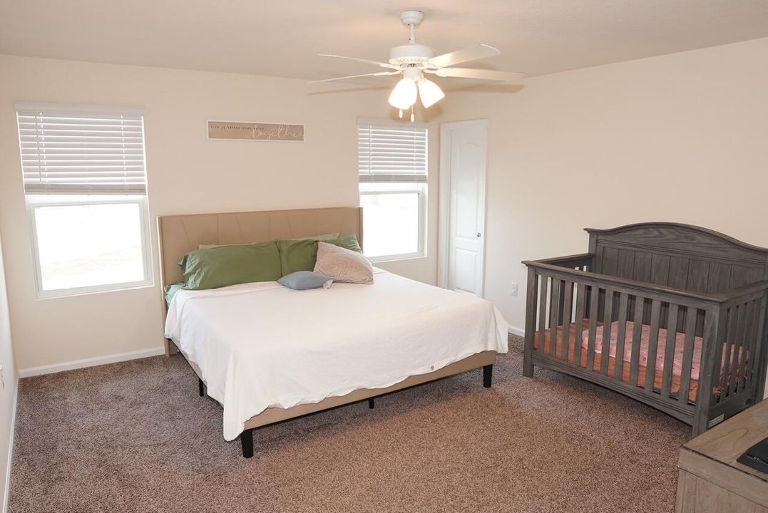 В аренду: $2,600 (4 спален, 2 ванн, 2165 Квадратных фут)