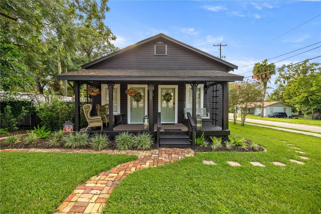 Vendido Recientemente: $625,000 (3 camas, 3 baños, 1517 Pies cuadrados)