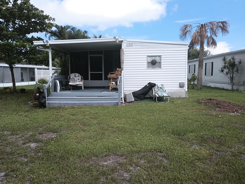 For Sale: $92,500 (2 beds, 2 baths, 1248 Square Feet)