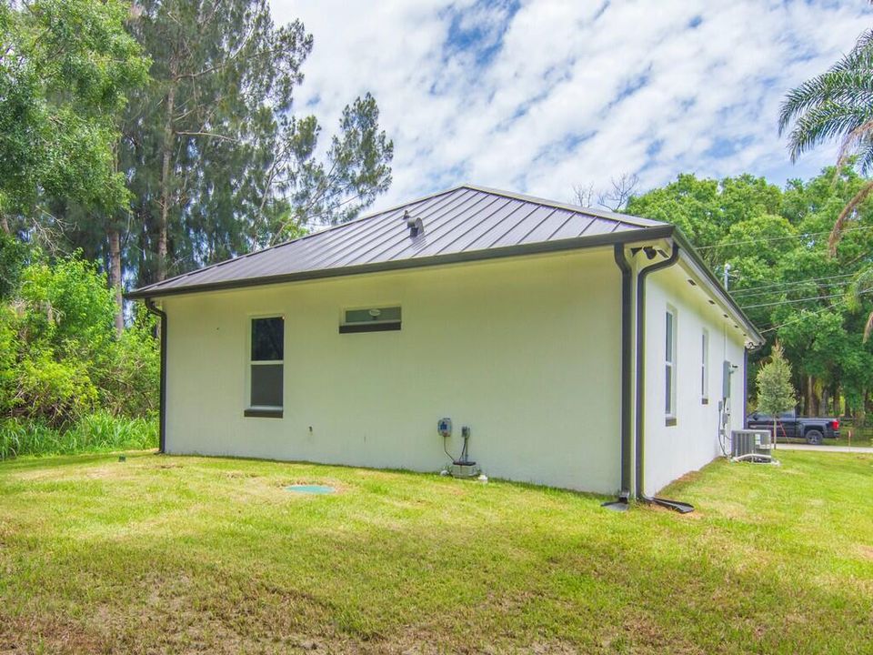 На продажу: $309,000 (3 спален, 2 ванн, 1132 Квадратных фут)