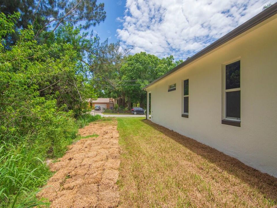 На продажу: $309,000 (3 спален, 2 ванн, 1132 Квадратных фут)