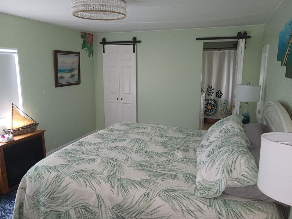 For Sale: $92,500 (2 beds, 2 baths, 1248 Square Feet)