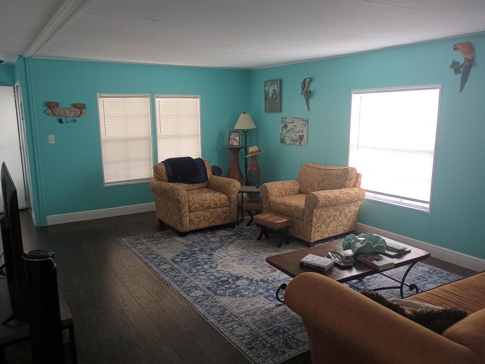 For Sale: $92,500 (2 beds, 2 baths, 1248 Square Feet)