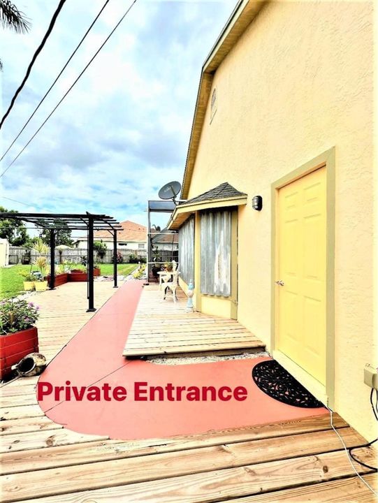 For Rent: $1,150 (1 beds, 1 baths, 500 Square Feet)