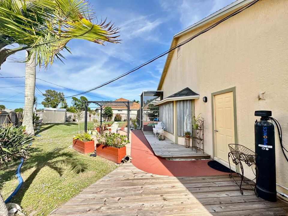 For Rent: $1,150 (1 beds, 1 baths, 500 Square Feet)