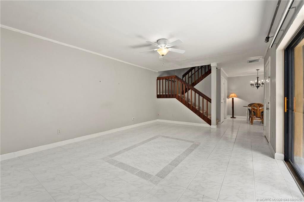 Под контрактом: $289,000 (3 спален, 3 ванн, 1512 Квадратных фут)