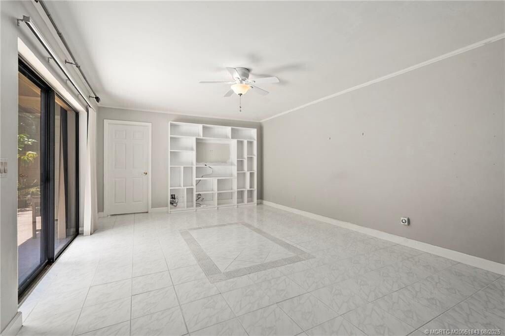 Под контрактом: $289,000 (3 спален, 3 ванн, 1512 Квадратных фут)