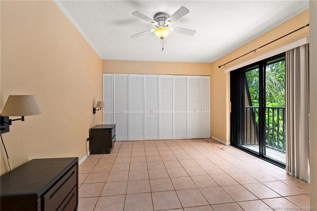 Под контрактом: $289,000 (3 спален, 3 ванн, 1512 Квадратных фут)