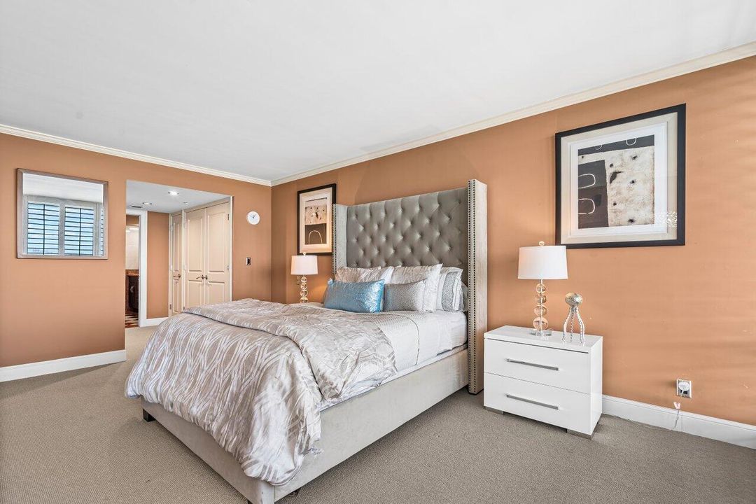 合同活跃: $2,050,000 (2 贝兹, 2 浴室, 1526 平方英尺)