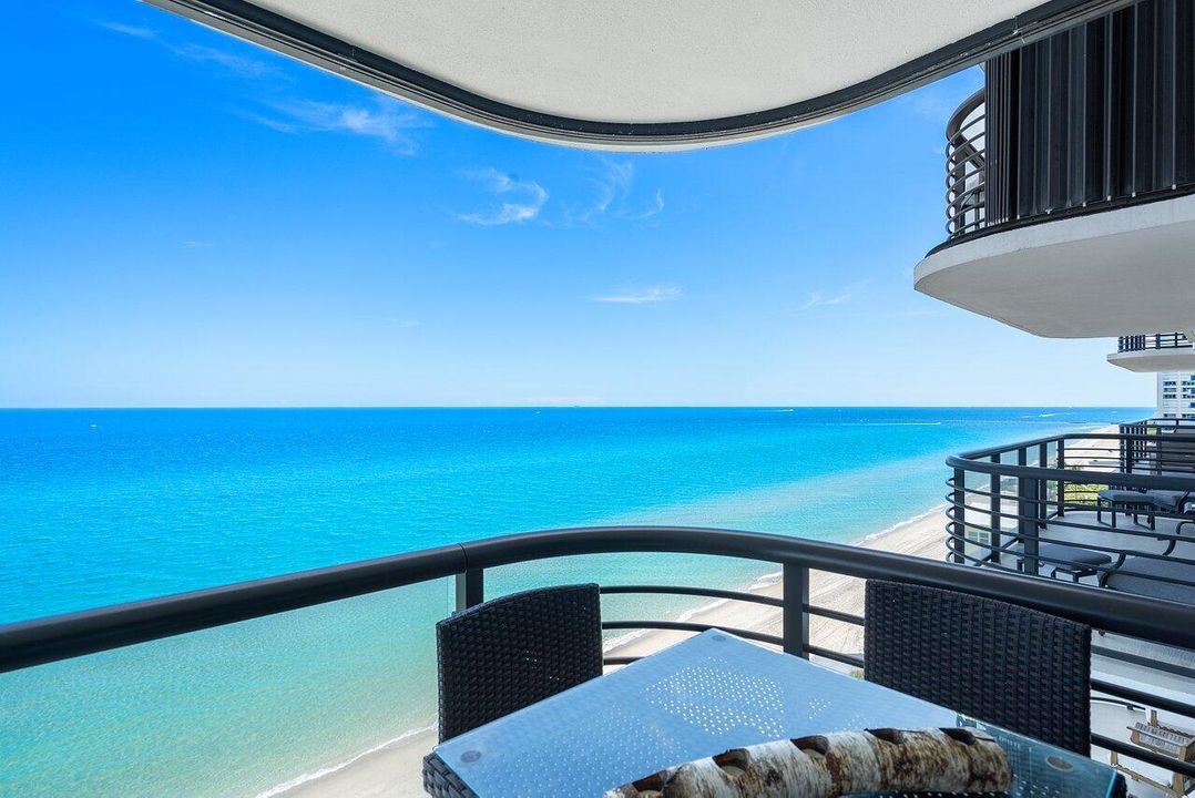 合同活跃: $2,050,000 (2 贝兹, 2 浴室, 1526 平方英尺)