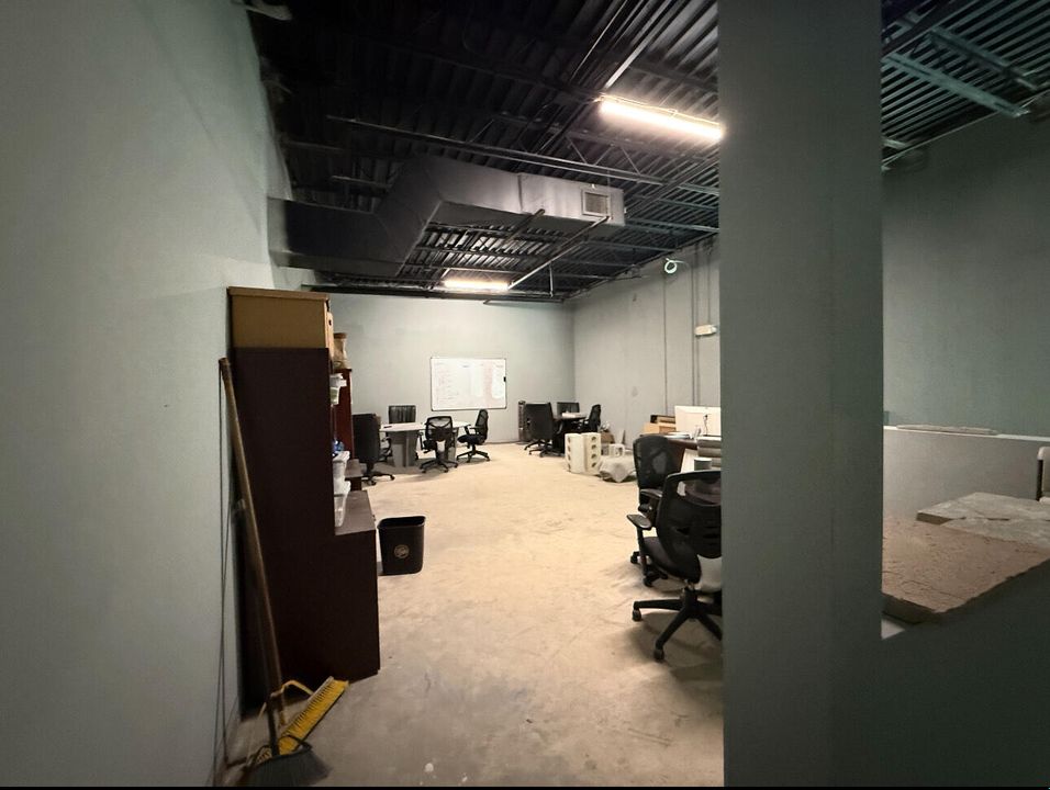 For Sale: $20 (0 beds, 0 baths, 3100 Square Feet)