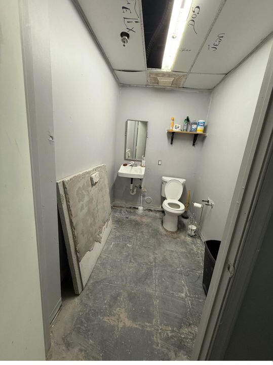 For Sale: $20 (0 beds, 0 baths, 3100 Square Feet)