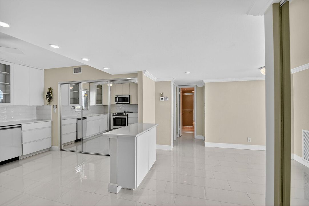 На продажу: $460,000 (2 спален, 2 ванн, 1316 Квадратных фут)