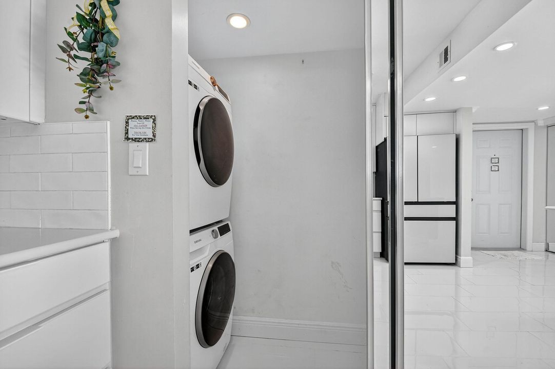 На продажу: $460,000 (2 спален, 2 ванн, 1316 Квадратных фут)