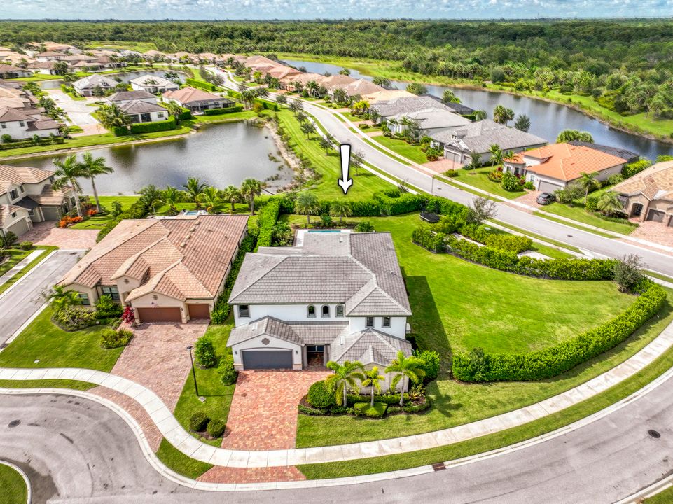 На продажу: $2,500,000 (5 спален, 5 ванн, 5103 Квадратных фут)