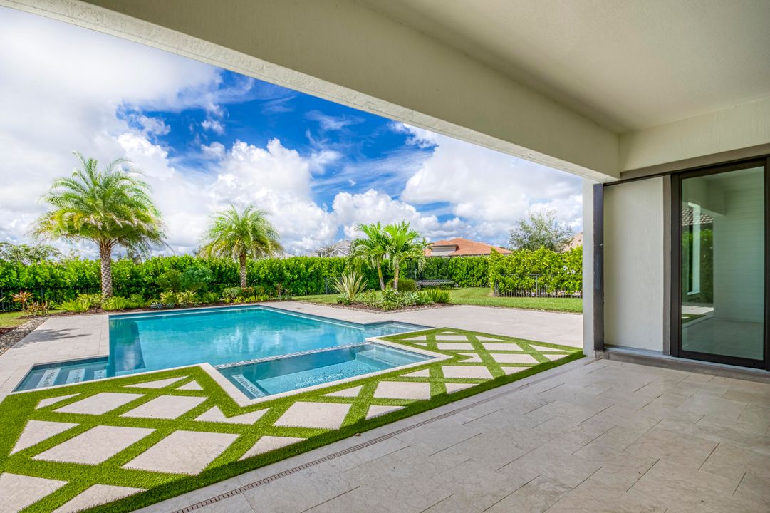 На продажу: $2,500,000 (5 спален, 5 ванн, 5103 Квадратных фут)