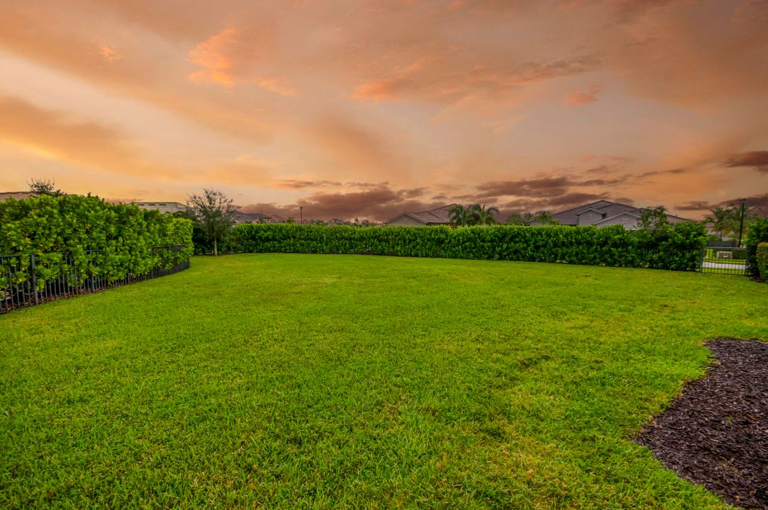 На продажу: $2,500,000 (5 спален, 5 ванн, 5103 Квадратных фут)