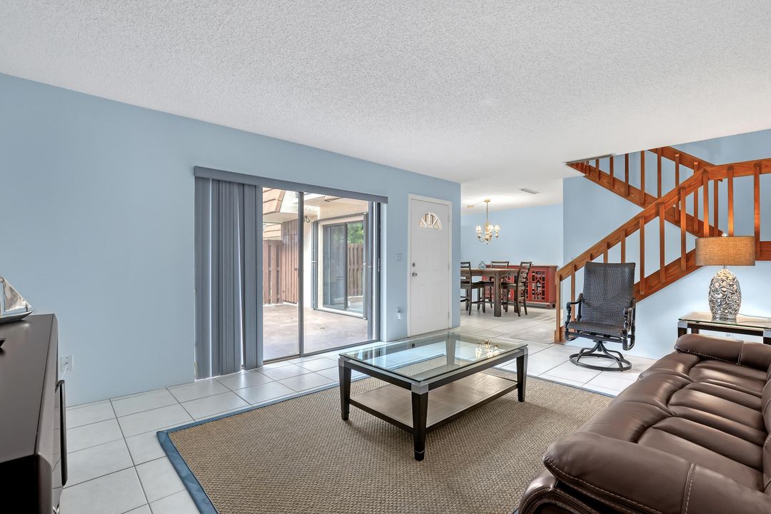 Activo con contrato: $389,000 (2 camas, 2 baños, 1470 Pies cuadrados)