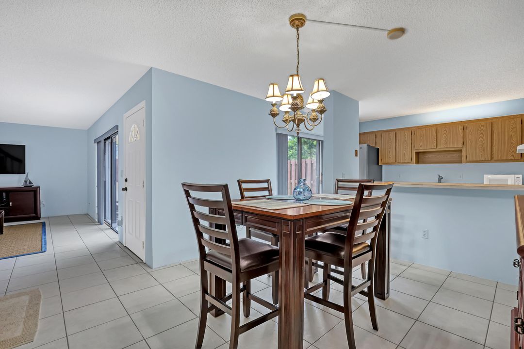 Activo con contrato: $389,000 (2 camas, 2 baños, 1470 Pies cuadrados)