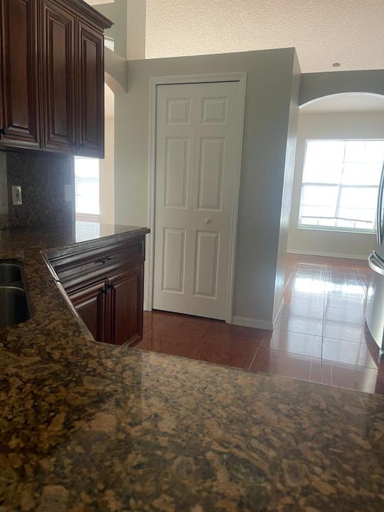 For Rent: $2,450 (3 beds, 2 baths, 1656 Square Feet)