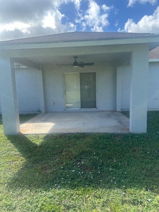 For Rent: $2,450 (3 beds, 2 baths, 1656 Square Feet)