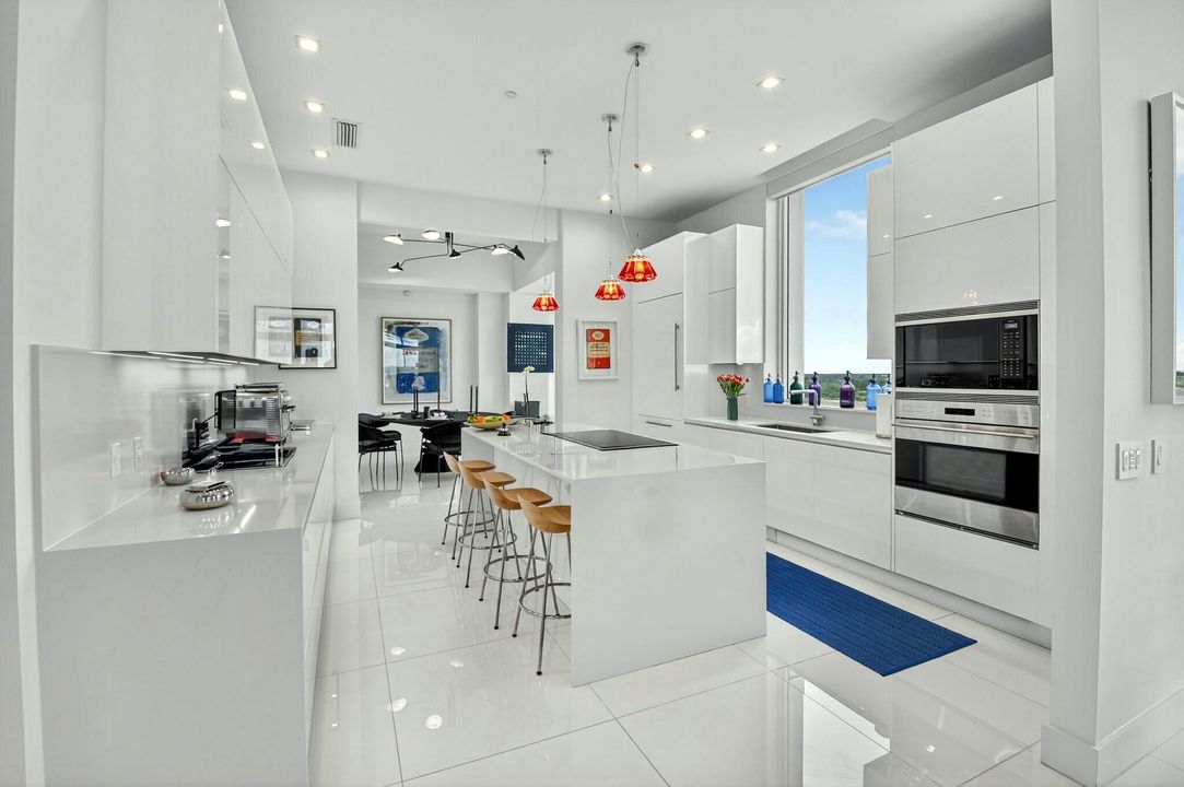 For Sale: $6,750,000 (3 beds, 3 baths, 3057 Square Feet)