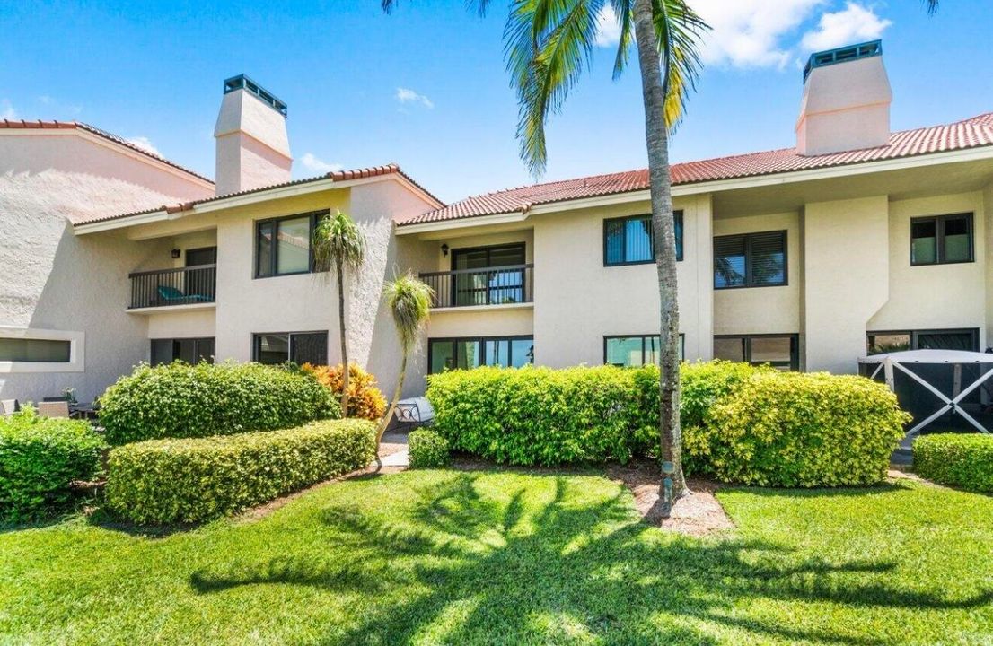 En Venta: $1,695,000 (3 camas, 2 baños, 3012 Pies cuadrados)