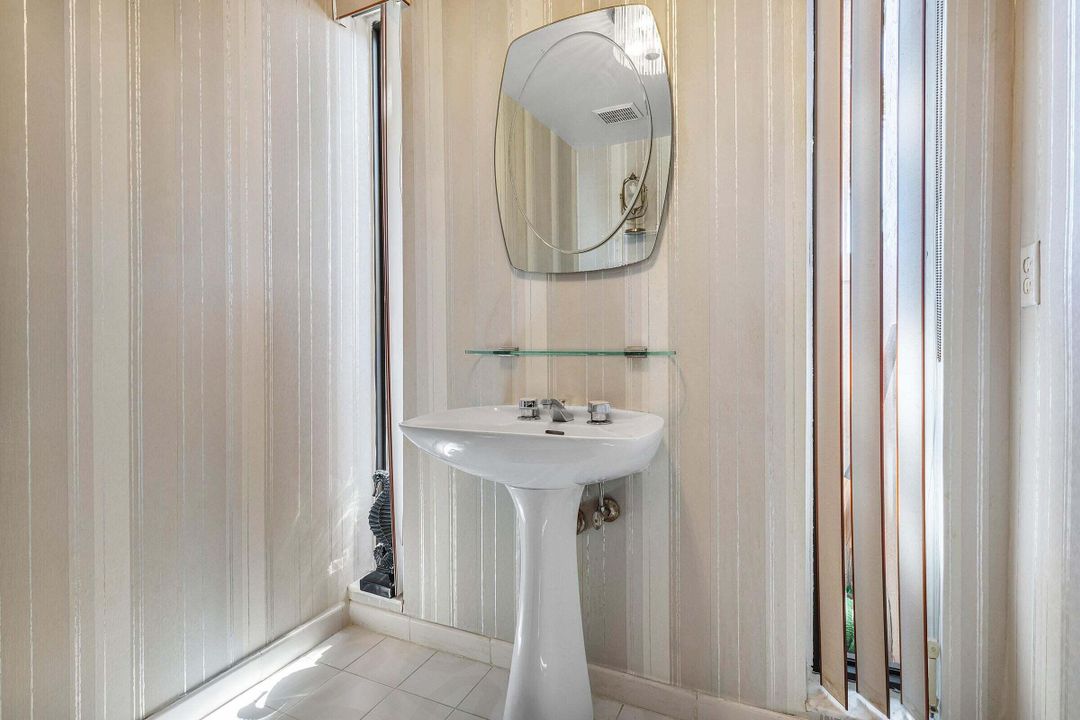 En Venta: $1,695,000 (3 camas, 2 baños, 3012 Pies cuadrados)