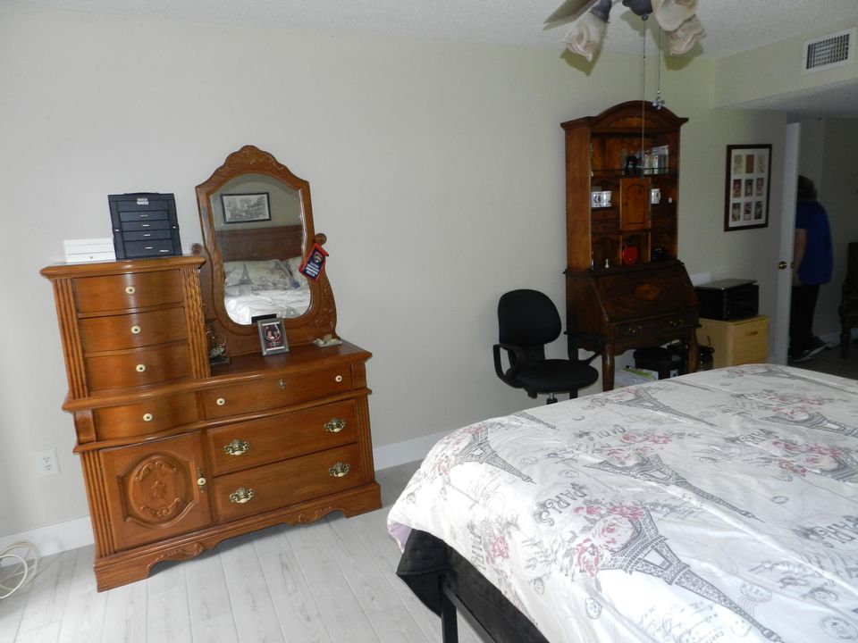 En Venta: $199,500 (2 camas, 2 baños, 1080 Pies cuadrados)