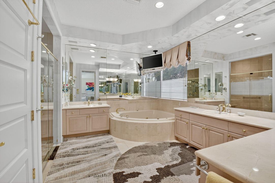 For Sale: $7,775,000 (4 beds, 4 baths, 4394 Square Feet)