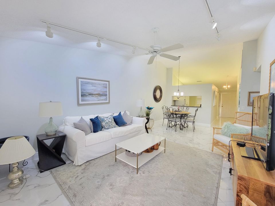 For Rent: $3,500 (2 beds, 2 baths, 1178 Square Feet)