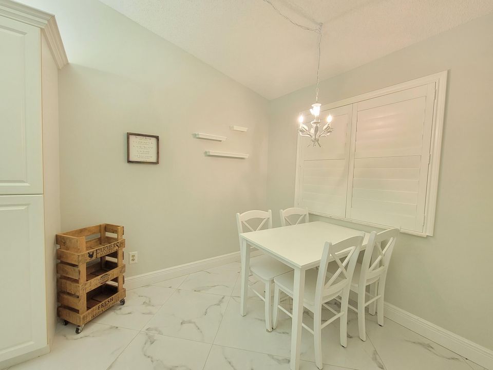 For Rent: $3,500 (2 beds, 2 baths, 1178 Square Feet)