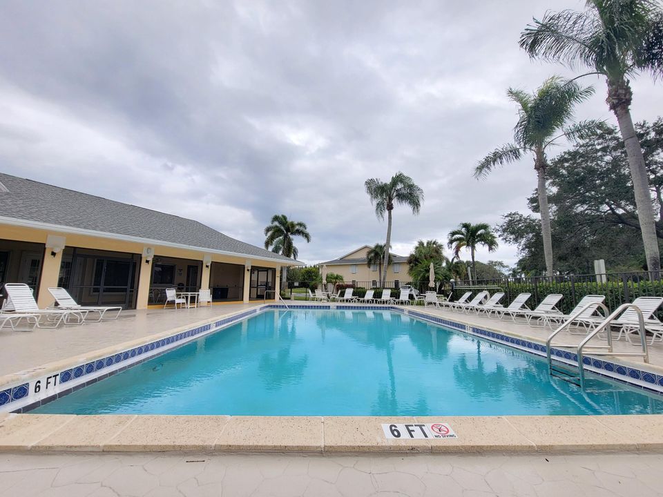 For Rent: $3,500 (2 beds, 2 baths, 1178 Square Feet)