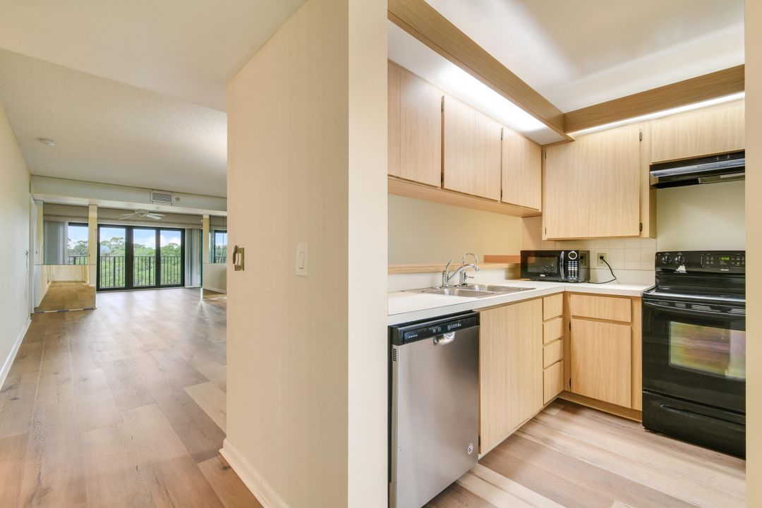 Под контрактом: $2,600 (2 спален, 2 ванн, 1385 Квадратных фут)