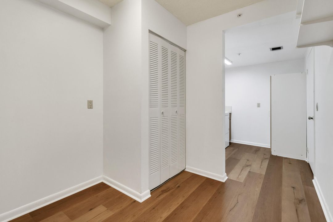 Под контрактом: $2,600 (2 спален, 2 ванн, 1385 Квадратных фут)