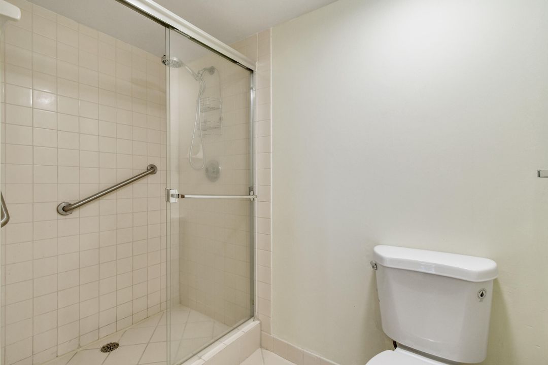 Под контрактом: $2,600 (2 спален, 2 ванн, 1385 Квадратных фут)