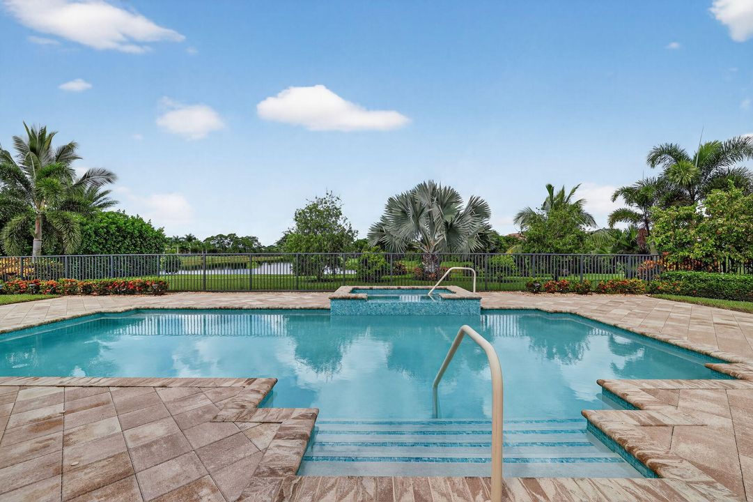 For Sale: $1,325,000 (4 beds, 4 baths, 3523 Square Feet)