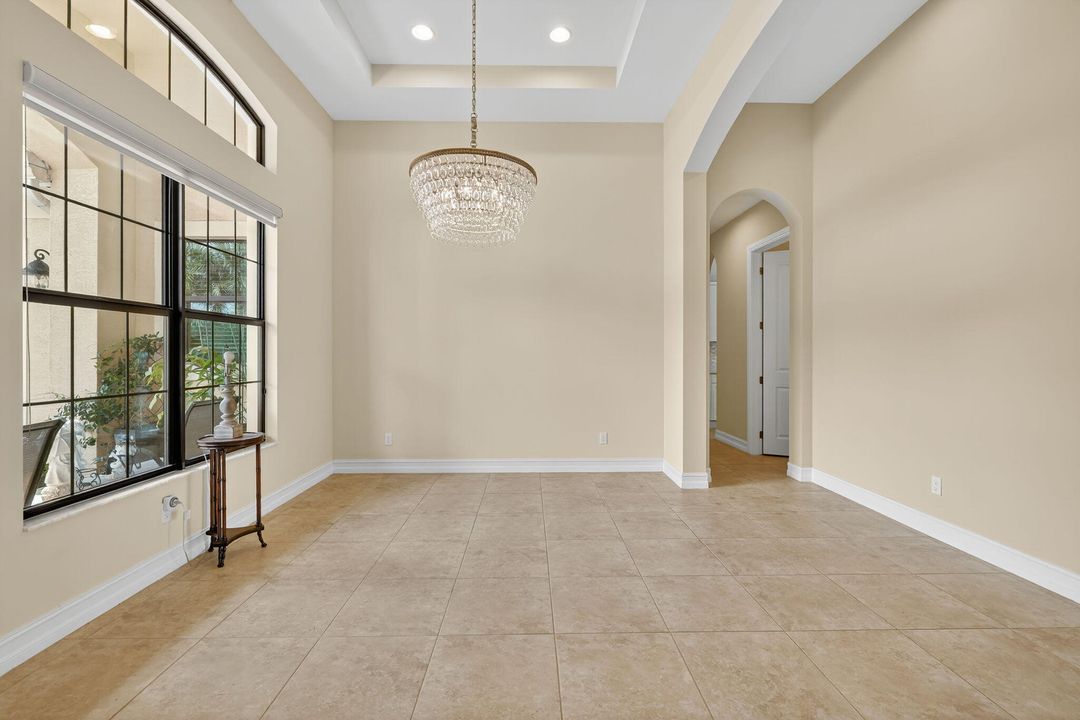 For Sale: $1,325,000 (4 beds, 4 baths, 3523 Square Feet)