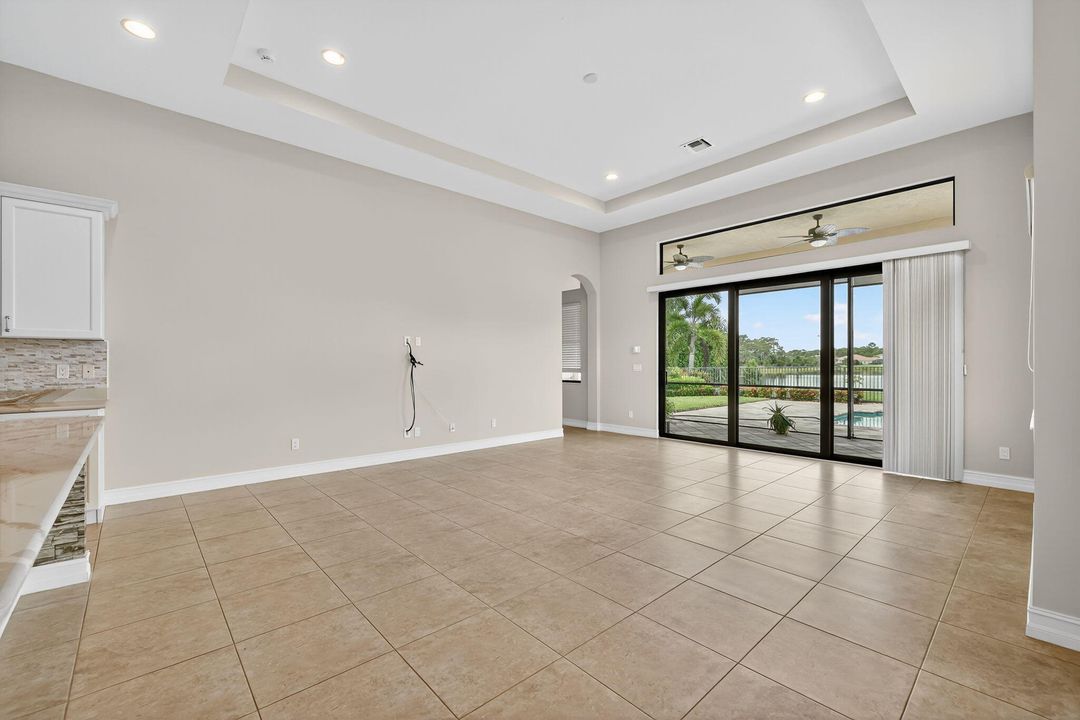 For Sale: $1,325,000 (4 beds, 4 baths, 3523 Square Feet)