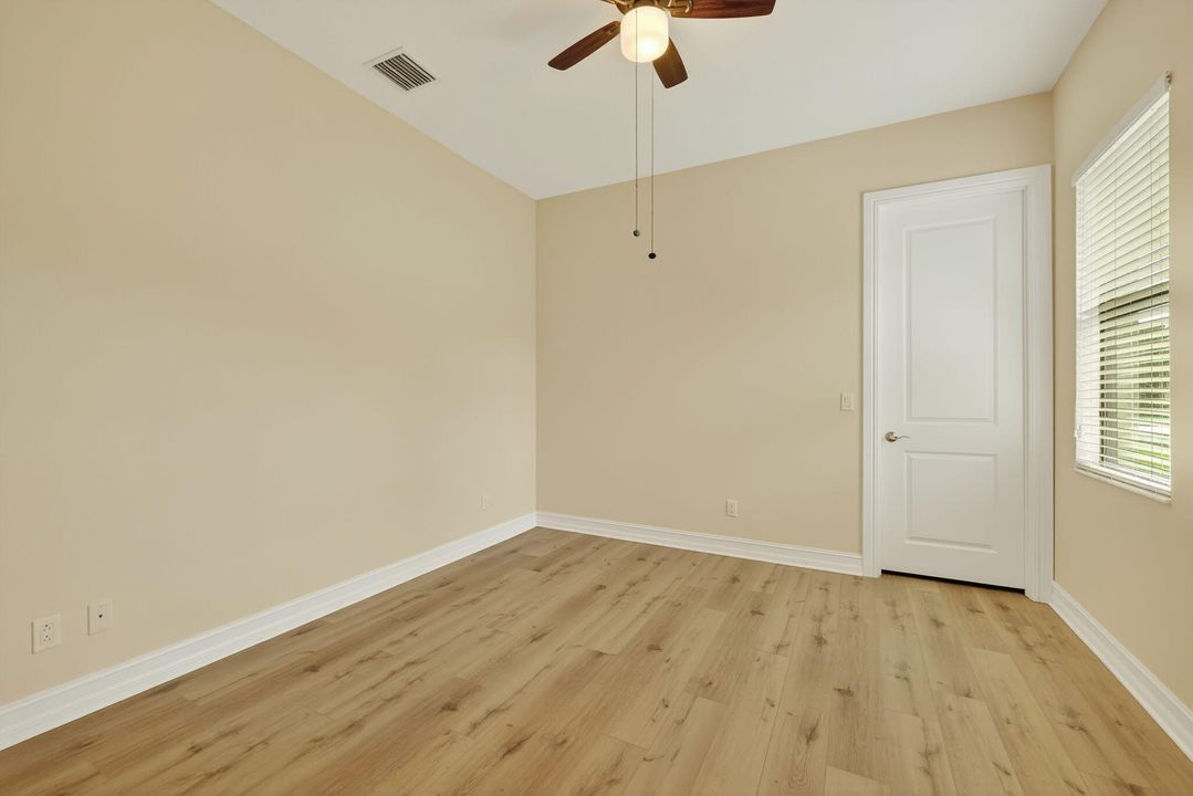 For Sale: $1,325,000 (4 beds, 4 baths, 3523 Square Feet)