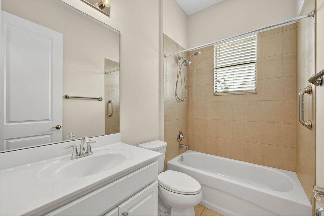 For Sale: $1,325,000 (4 beds, 4 baths, 3523 Square Feet)